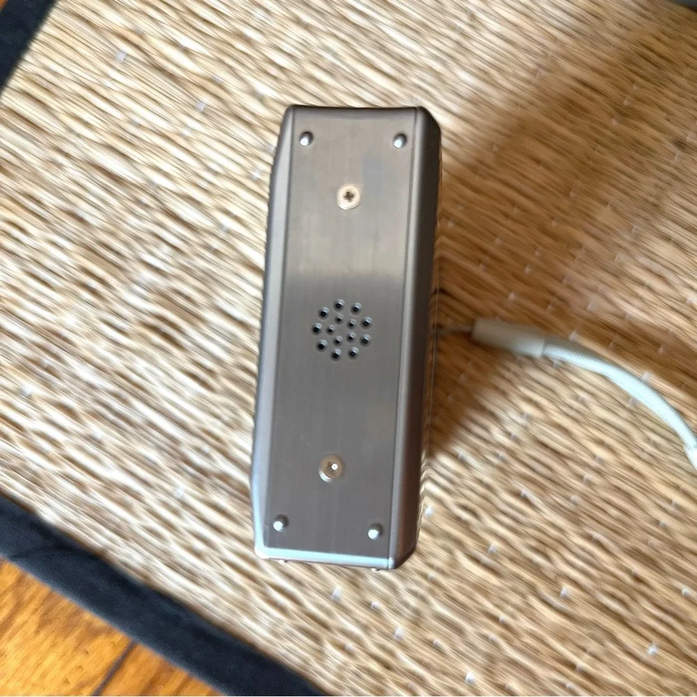 Canon PowerShot SD790 IS 10MP Digital Elph Camera Silver Bundle - Picture 9 of 14